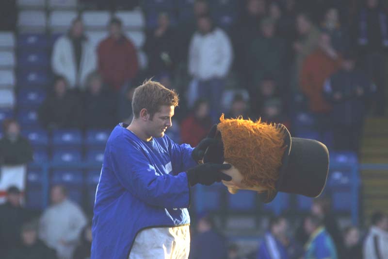  Bury Game 01 December 2001