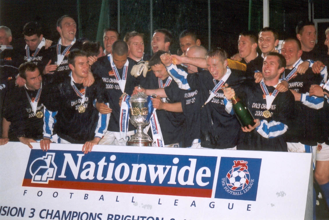 team with trophy Chesterfield game 01 may 2001