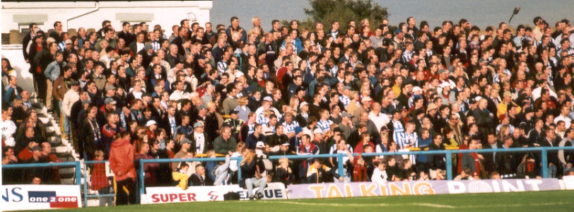 Crowd, Chesterfield 21 October 2000