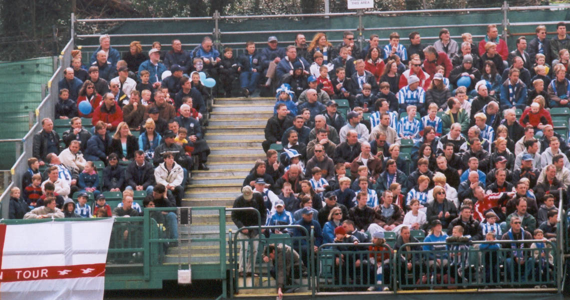 Crowd Darlington game game 16 April 2001