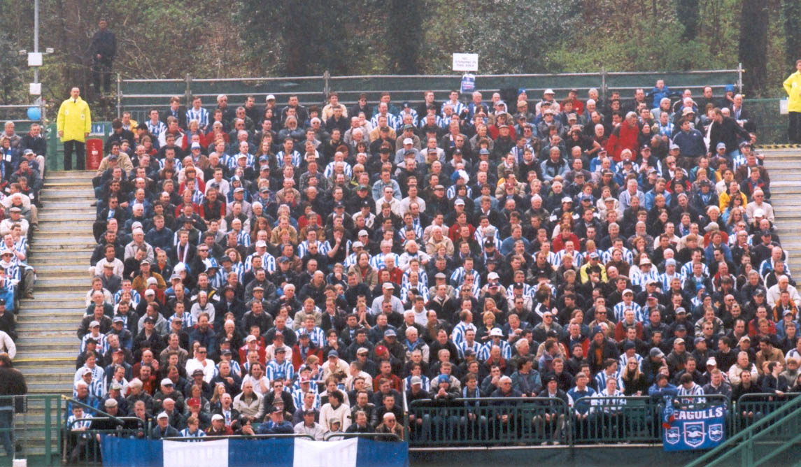 Crowd Darlington game game 16 April 2001