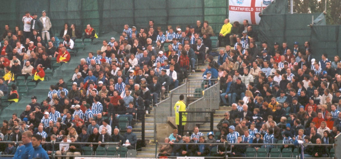  crowd Darlington game 16 April 2001