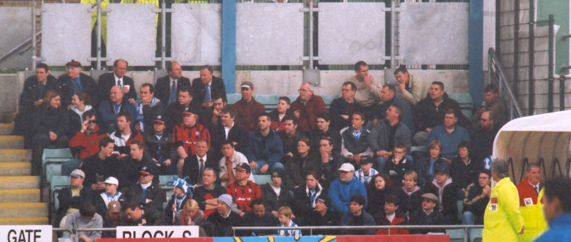  crowd Darlington game 16 April 2001