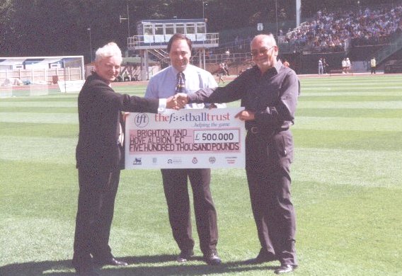 Cheque presentation, Mansfield Game 07 August 1999