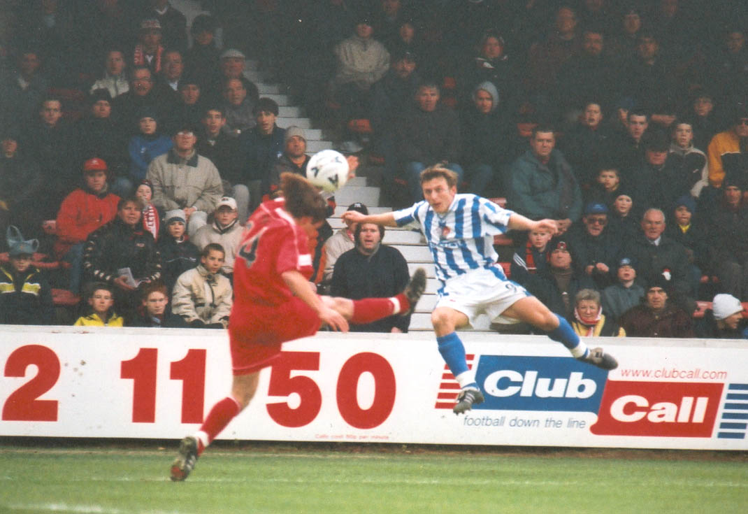 Hart Airborne Leyton Orient game 03 march 2001