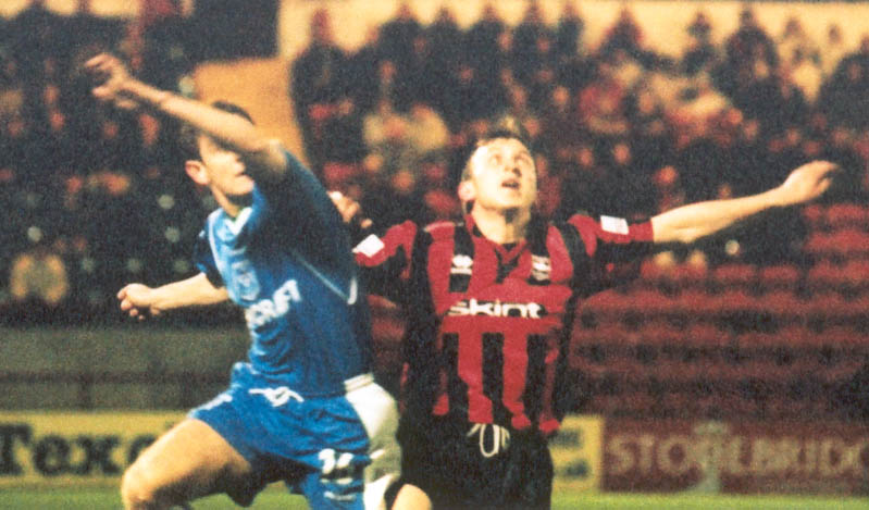 Hart challenges for the ball Rochdale game 03 April 2001