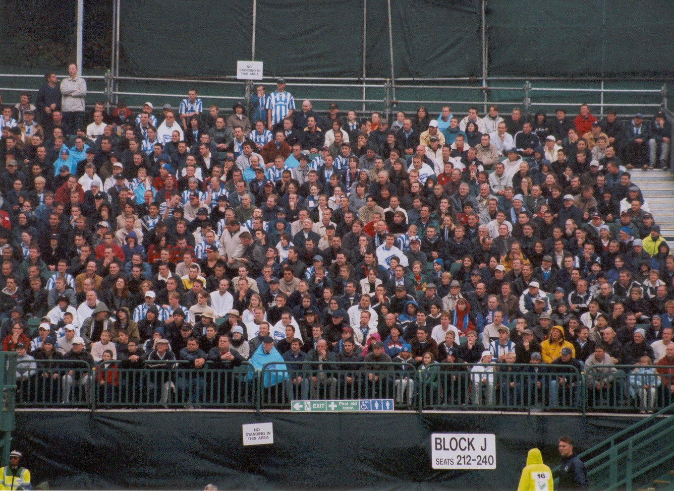 crowd, Scunthorpe 14 October 2000