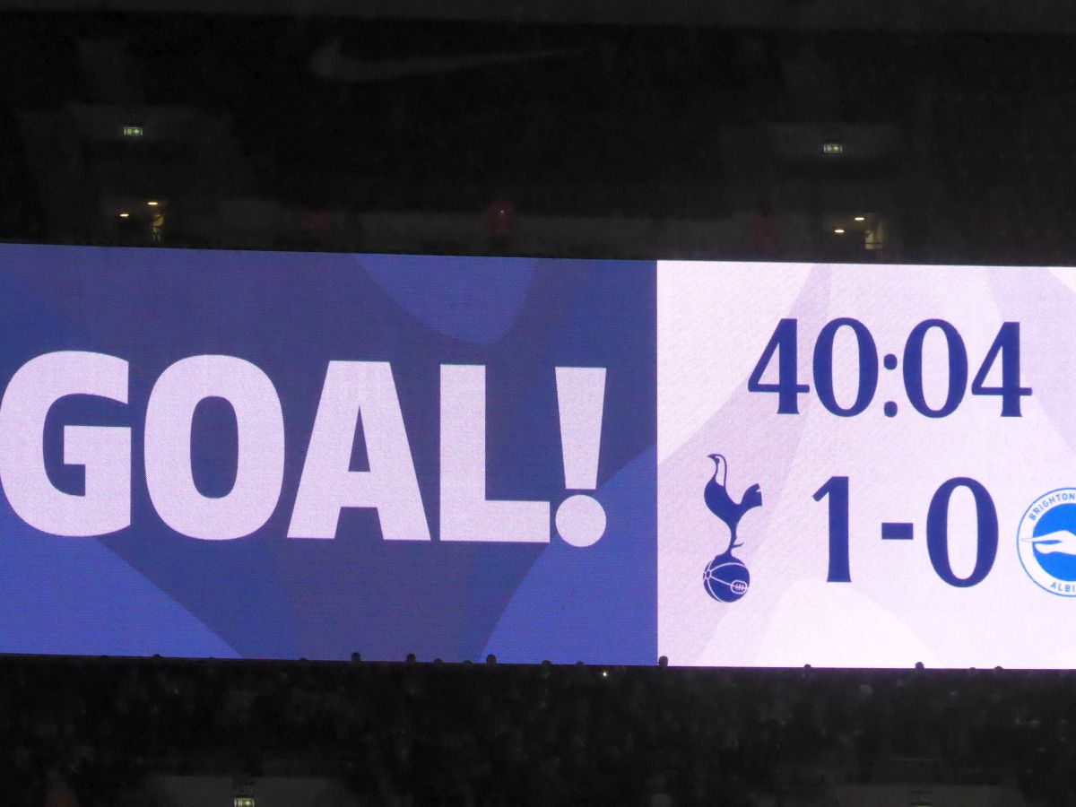 Tottenham Hotspurs (Spurs) Game 13 December 2017 image 026