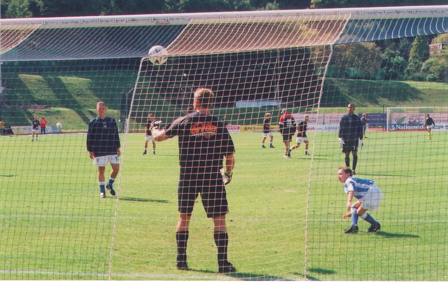 Cartwright in the warm up, Torquay 02 September 2000