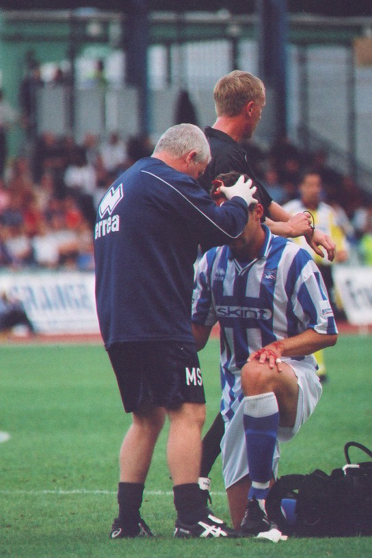 Wicks receives treatment, Torquay 02 September 2000
